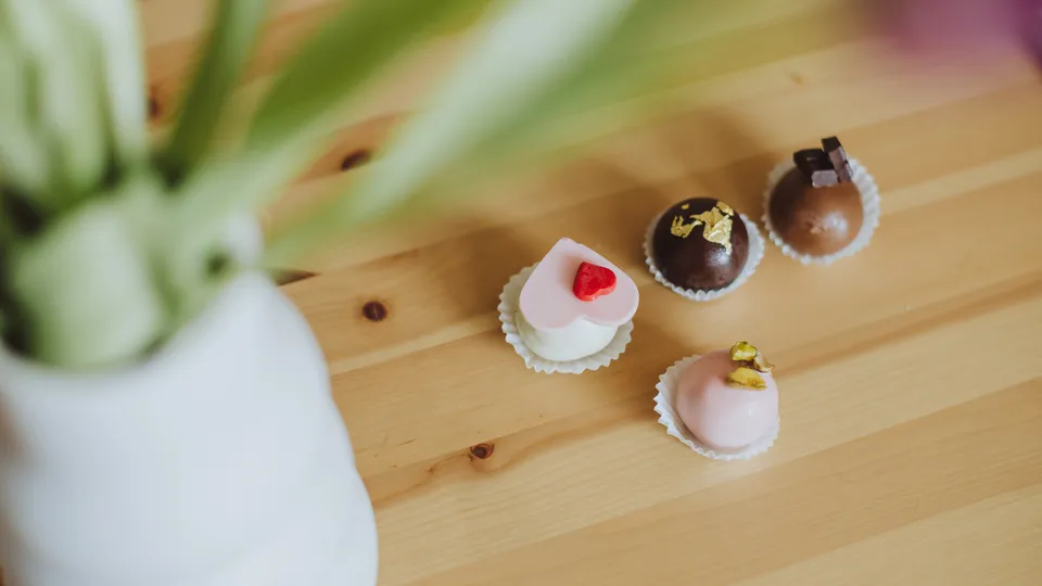 How to Turn Your Instagram Followers Into Paying Clients in 4 Steps